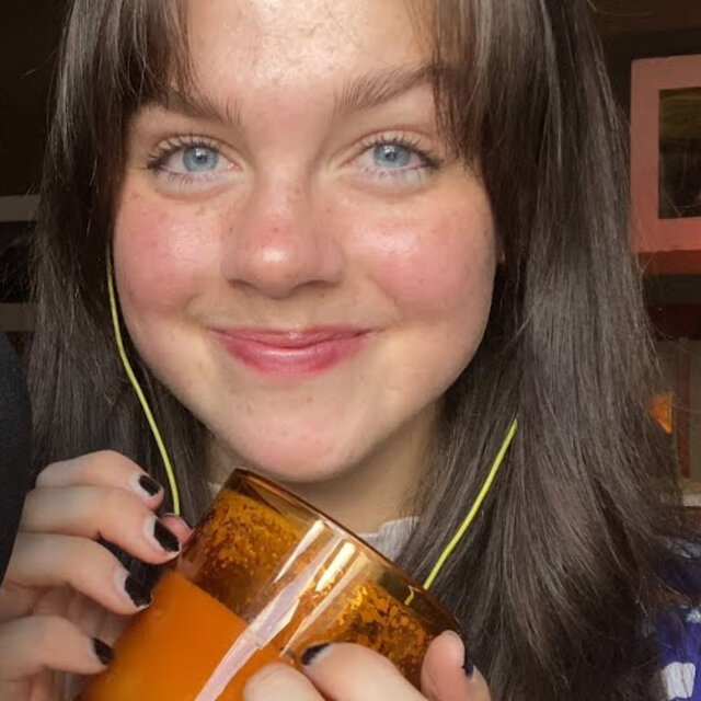 ASMR Chit-Chat while Tapping on Random Objects
