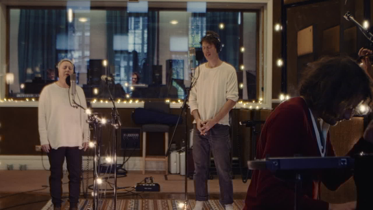 The Moon Shines Bright (feat. Elizabeth Fraser) (Live at RAK Studios)