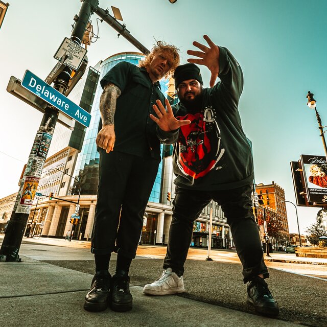 KING 810 & Taylor Barber - Sugar (Cover)