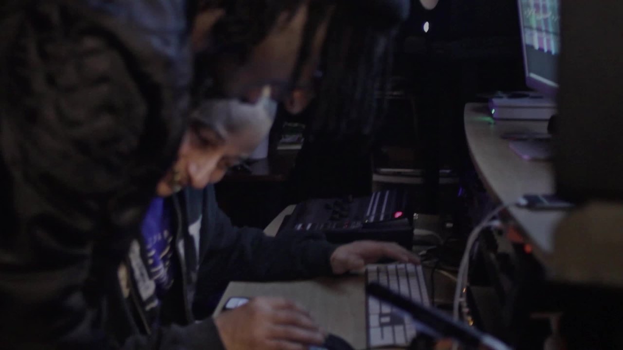 Trap Niggaz (Official Video) (Remix)