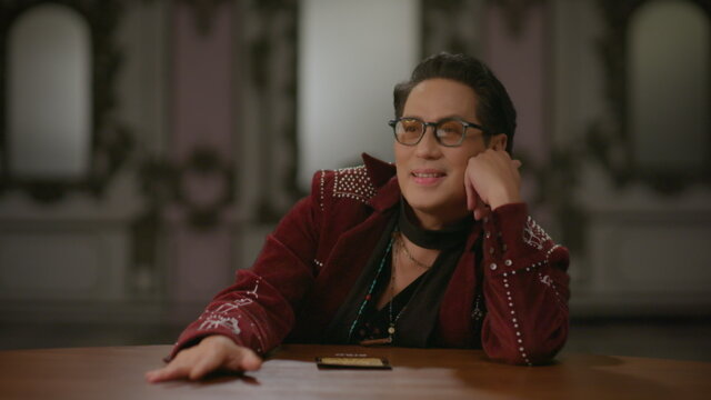 รักเธอเท่าไหร่ (feat. คริสติน่า อากีล่าร์, ใหม่ เจริญปุระ, ลีเดีย ศรัณย์รัชต์ ดีน, อัญชลี จงคดีกิจ)