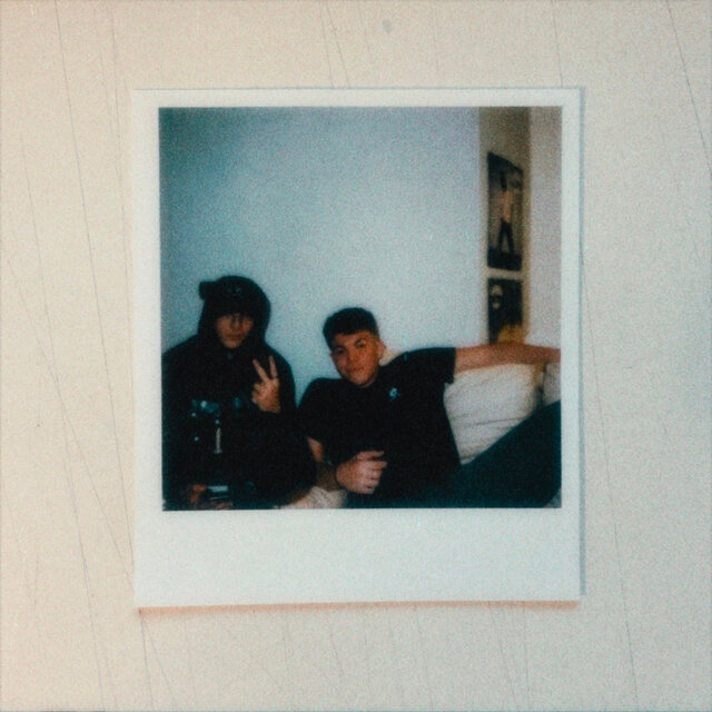 POLAROID