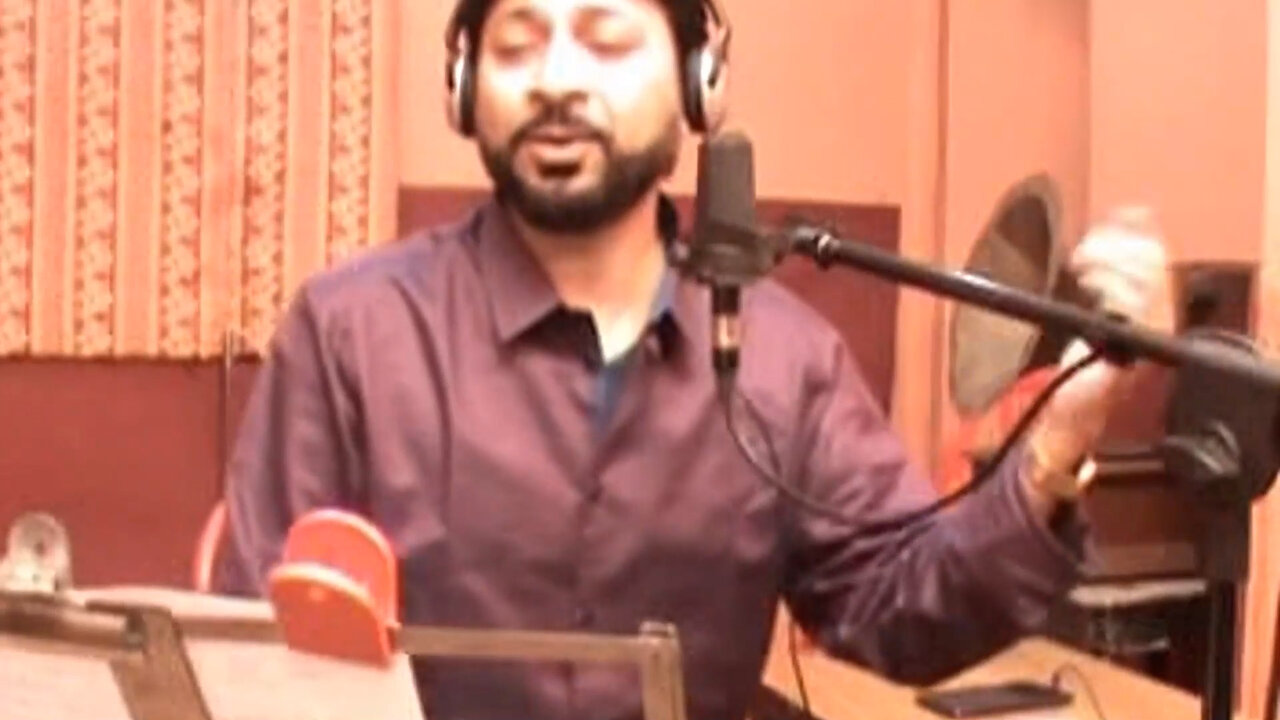 Keu Bole Kangal Ami