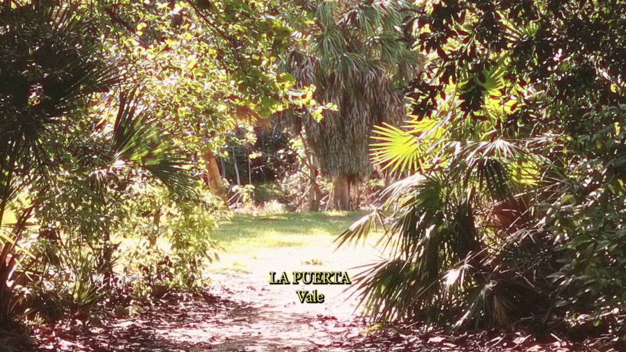 La Puerta (Lyric Video)