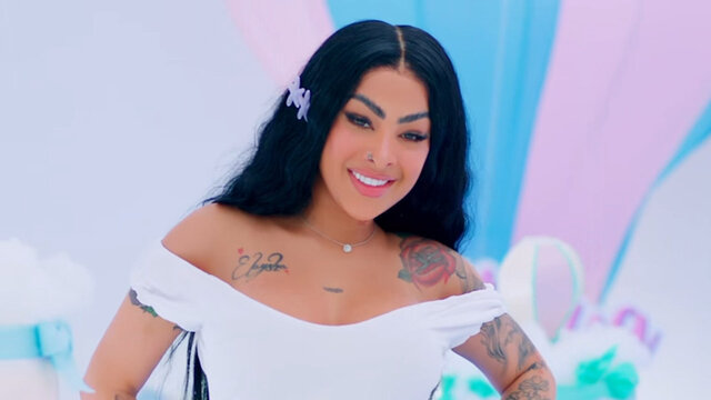Mia