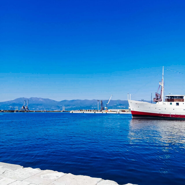 point blue