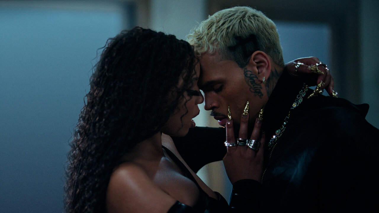 How Does It Feel (Official Video)