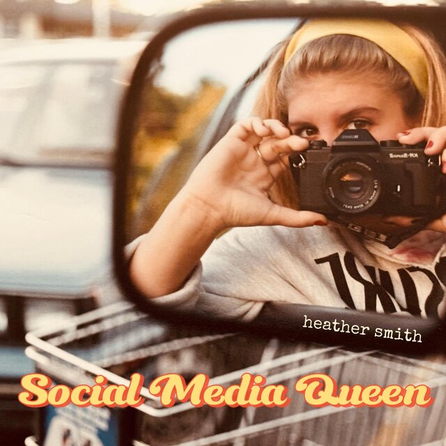 Social Media Queen