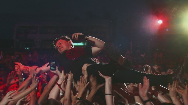 Bigger Life (Live iD Tour 2019)