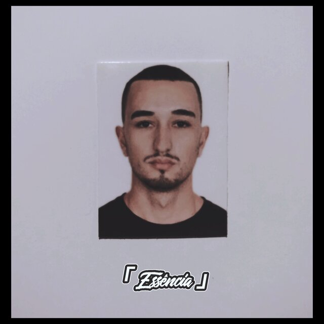 Essência