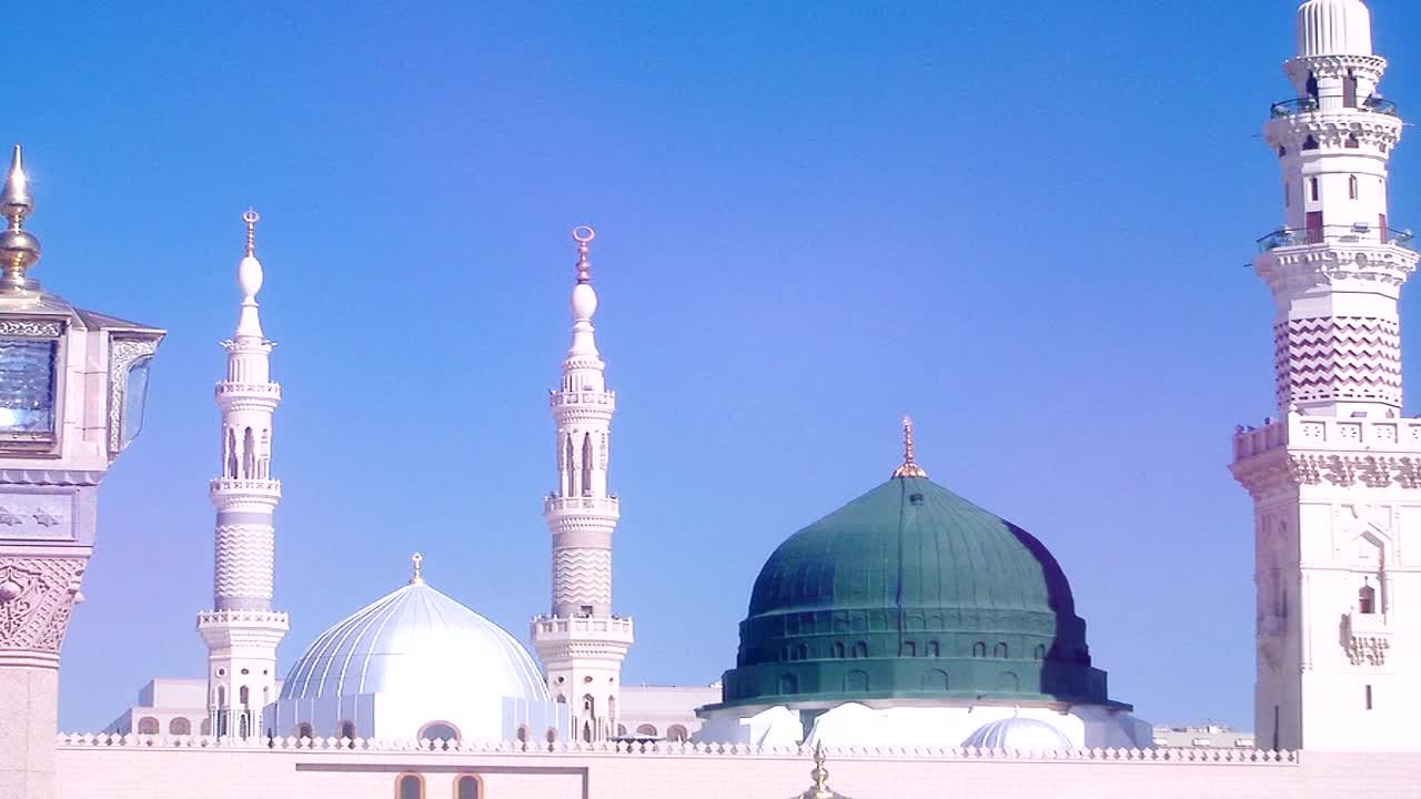 Ahsan Raza Qadri - Bay Khud Kiye Dete Hain