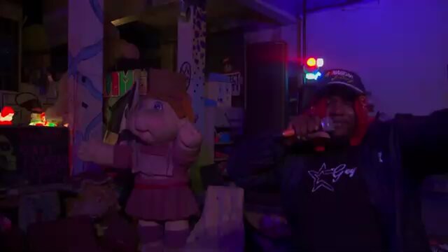 Tipsy (Live at Super Happy Fun Land, 2025)