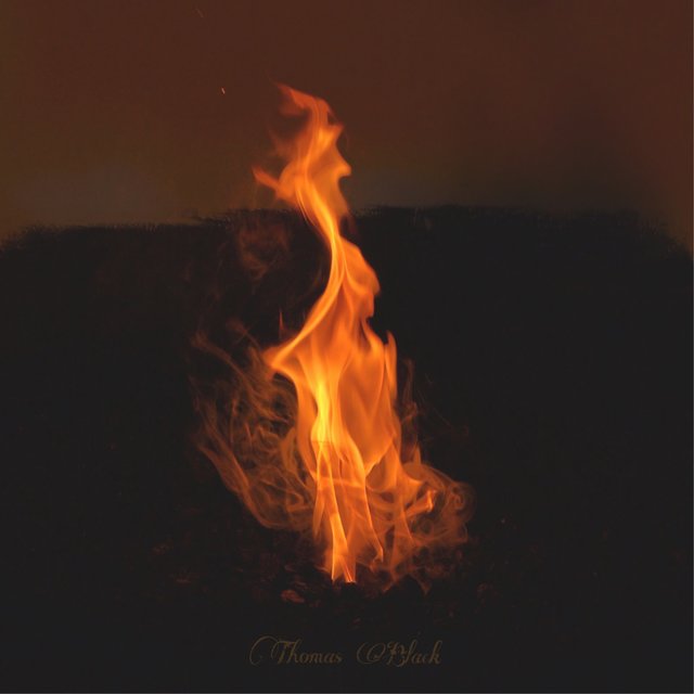 Thomas Black - она живое пламя
