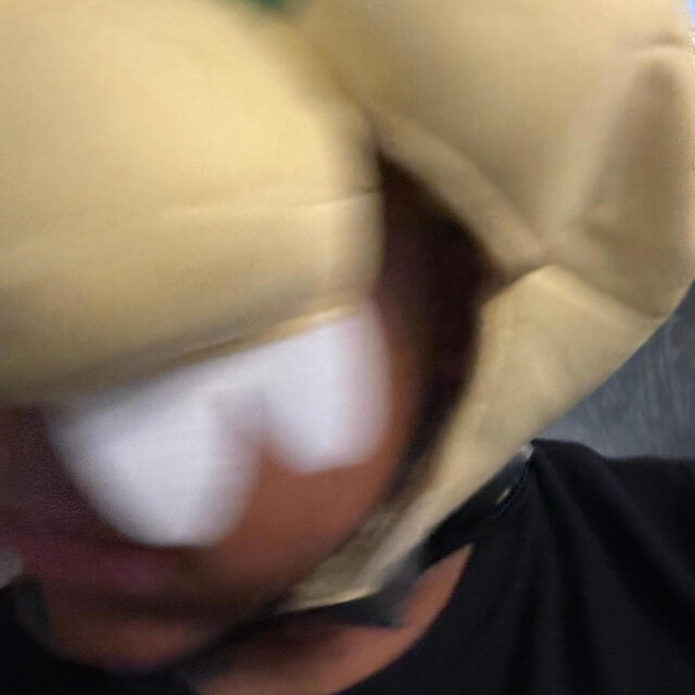 U.V.