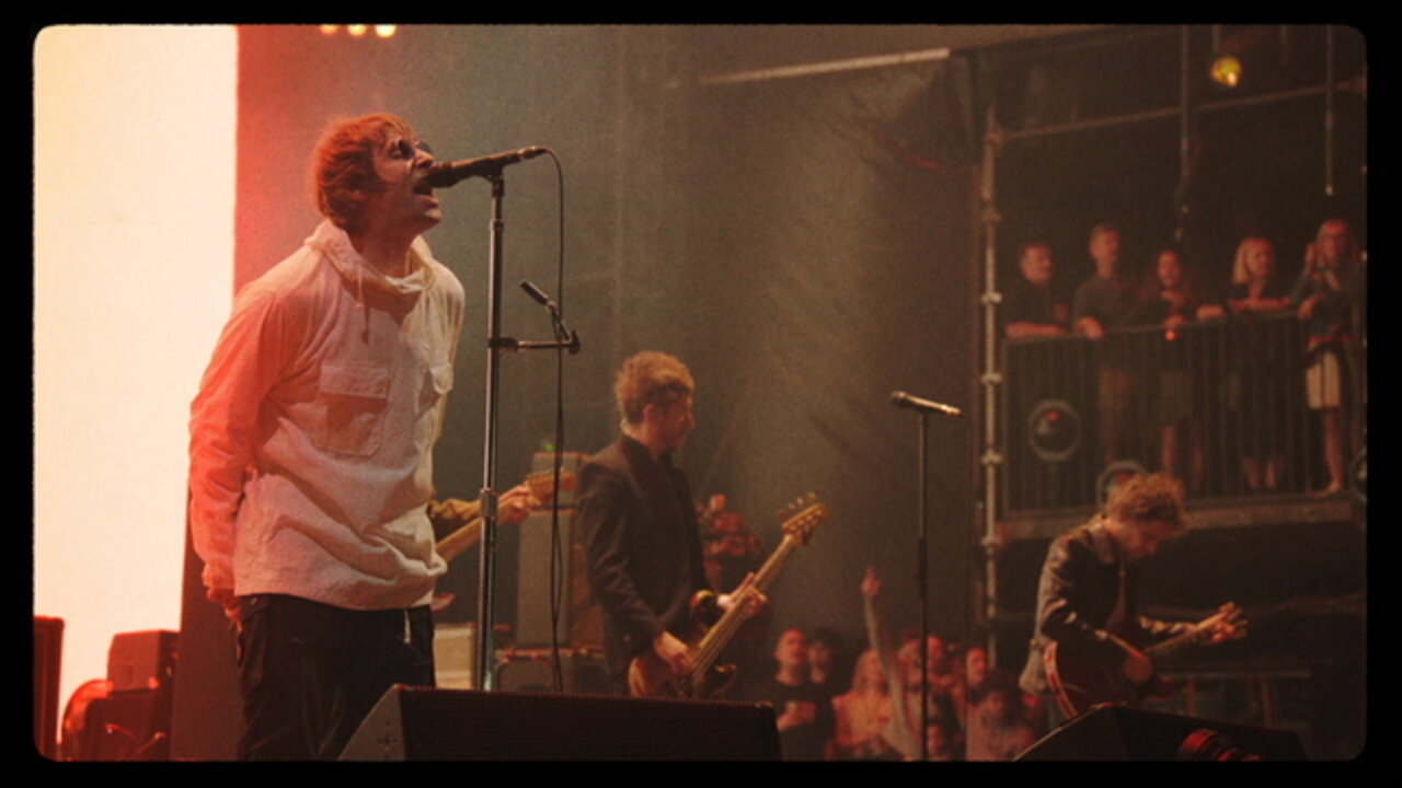 Champagne Supernova (Live From Knebworth, UK, 2022)