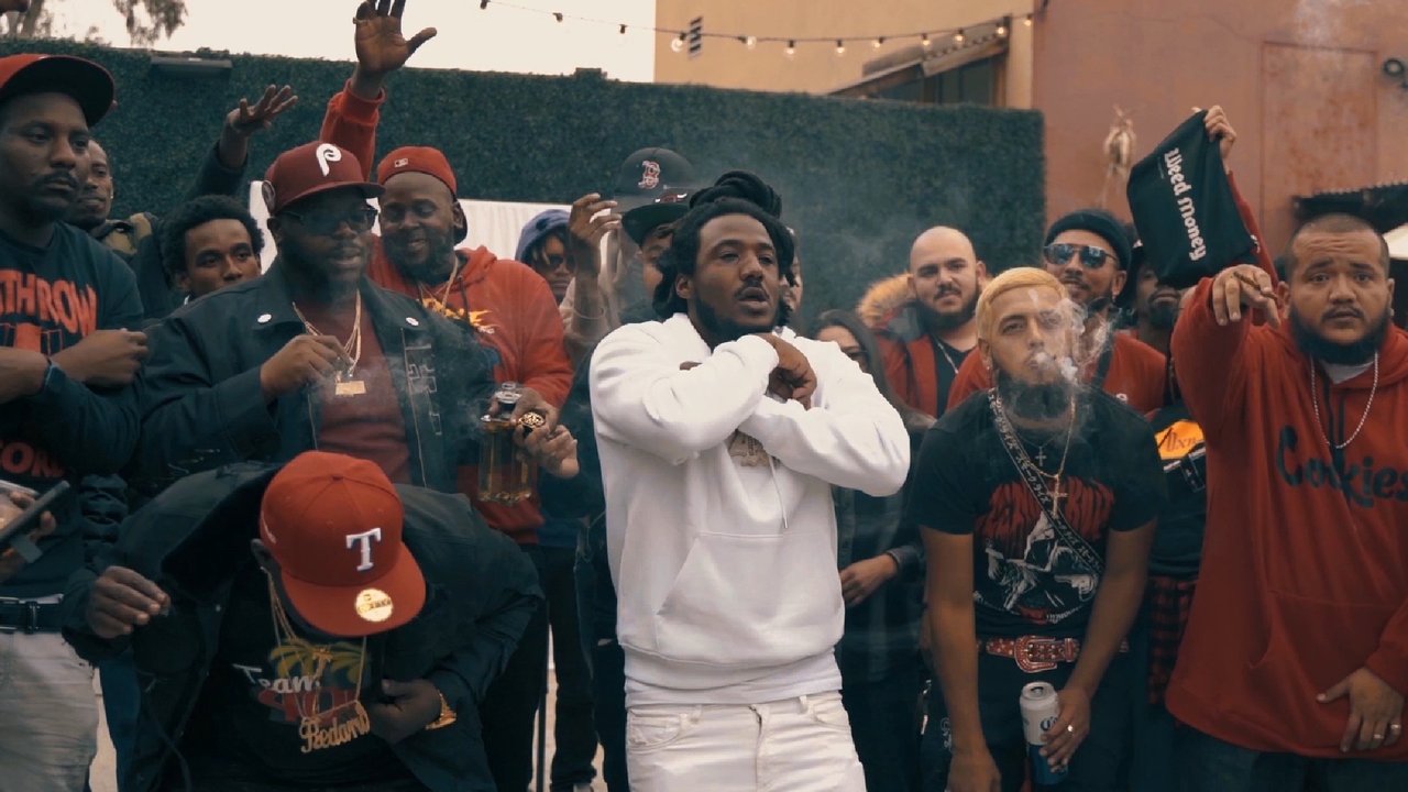 Holla (Official Video)
