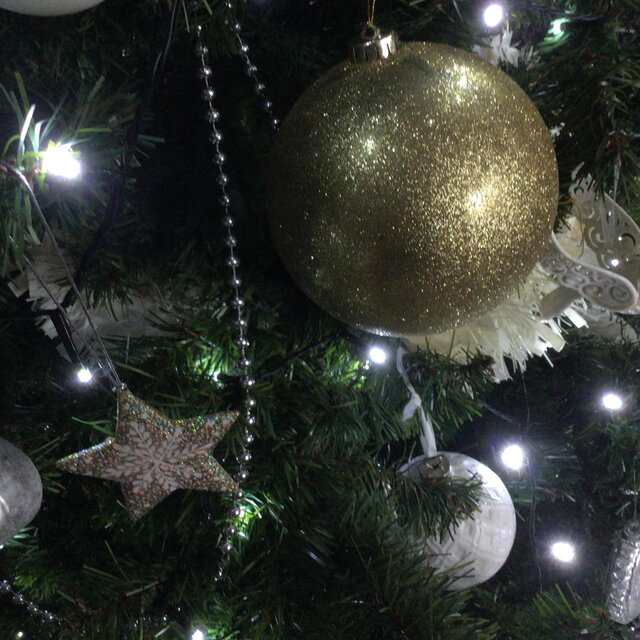 We All Need A Christmas (feat. Rebecca Moyse)