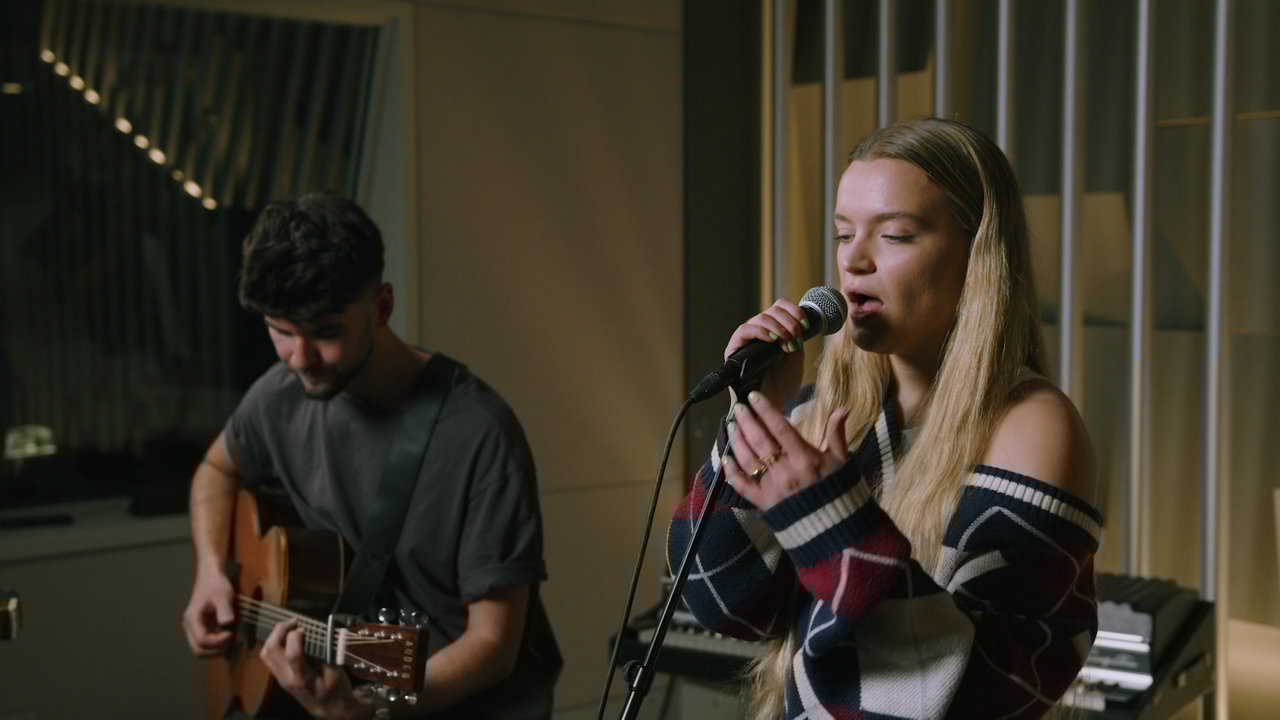 10 percent (Acoustic-Performance @ Circle Studios, Berlin)