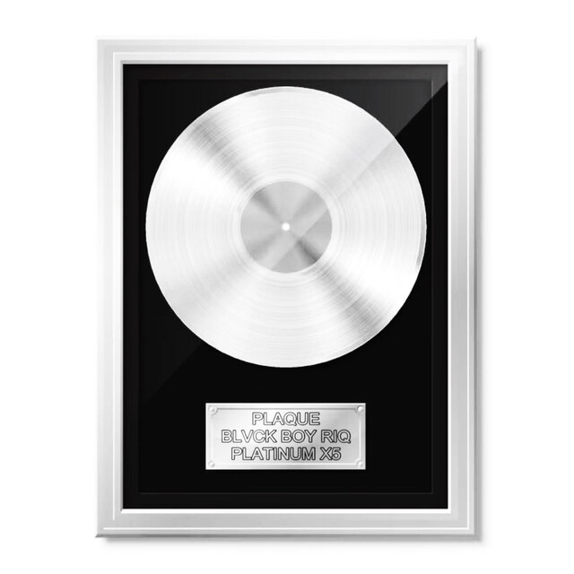 Plaque