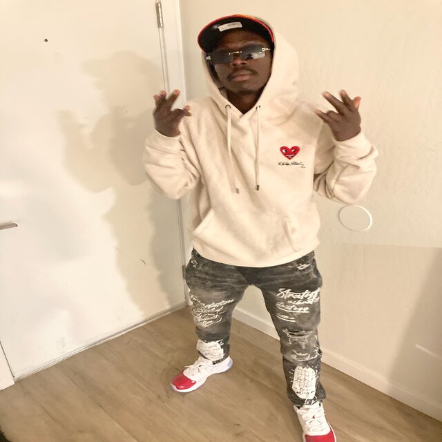 Flyest On 2 Feet