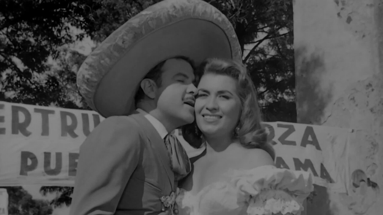 Qué Bonito Amor (feat. Antonio Aguilar)