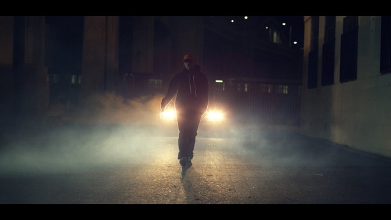 Weekend (feat. Miguel)