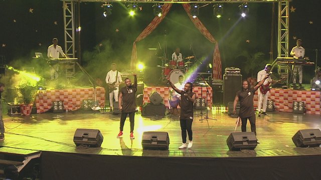 Je bois plus (Live - 10 ans de carrière)