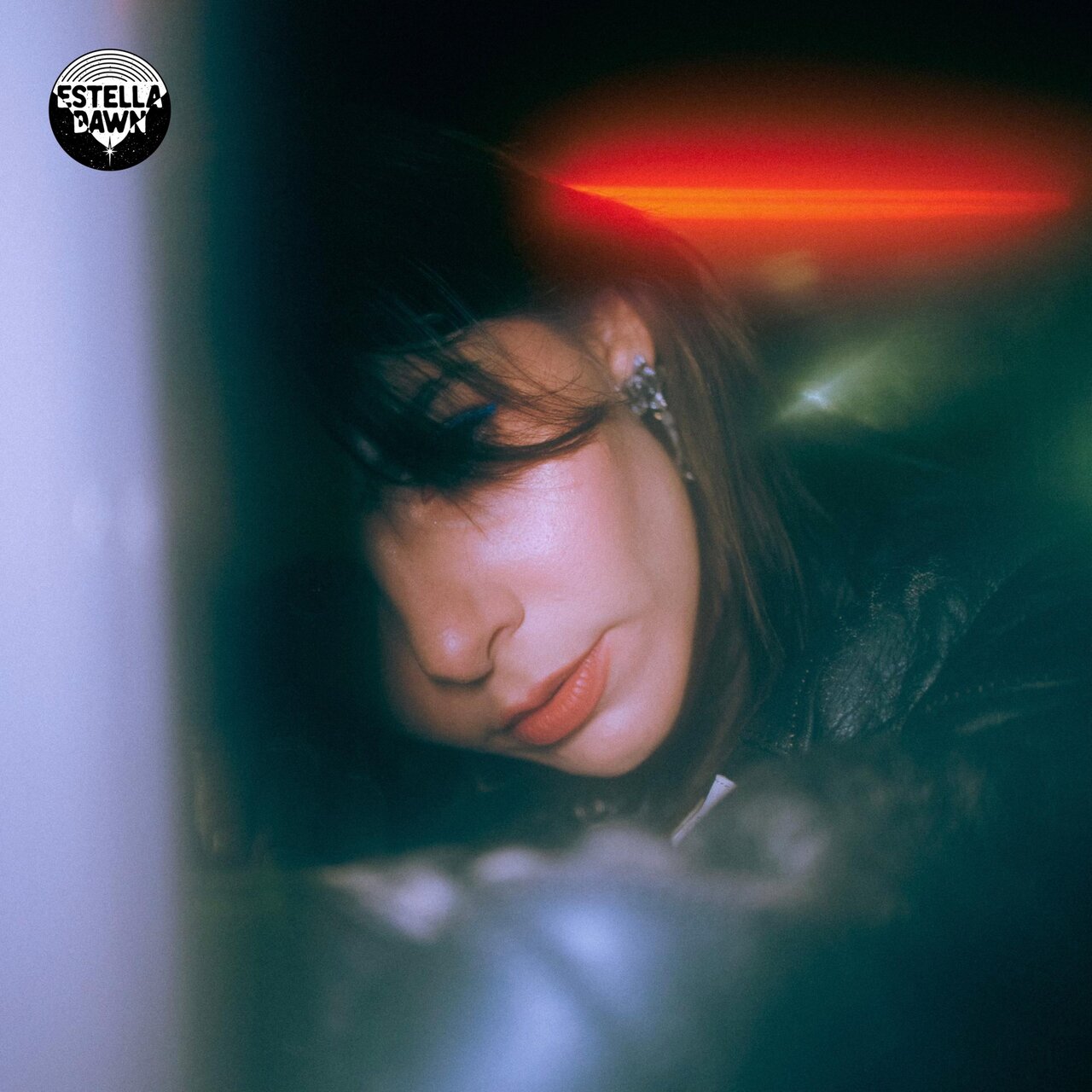 Estella Dawn - Julian [Single + Video]