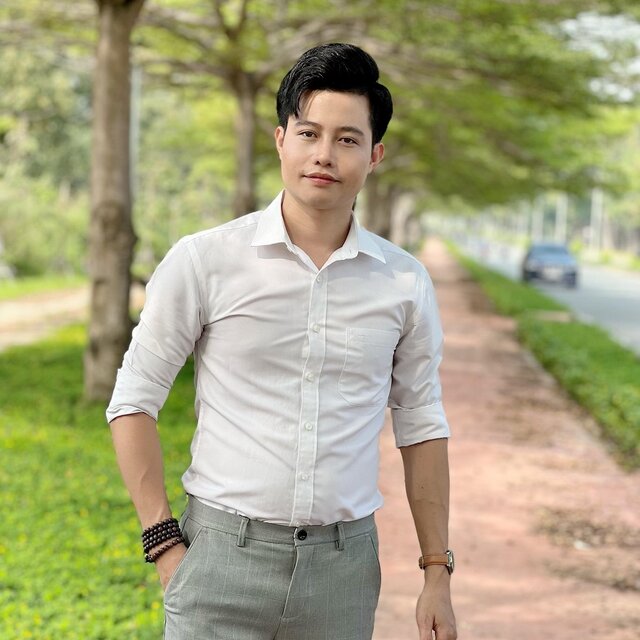 Tìm Lại Người Xưa