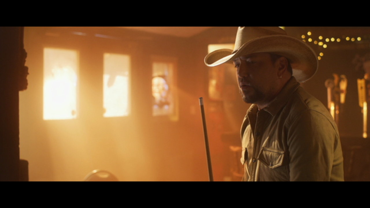 Drowns The Whiskey (feat. Miranda Lambert)