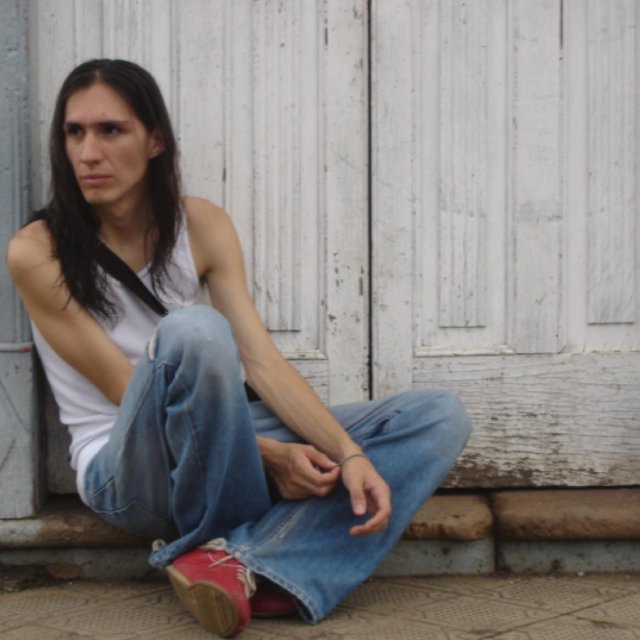 Bien Cerca (Sesión Acústica 2003)