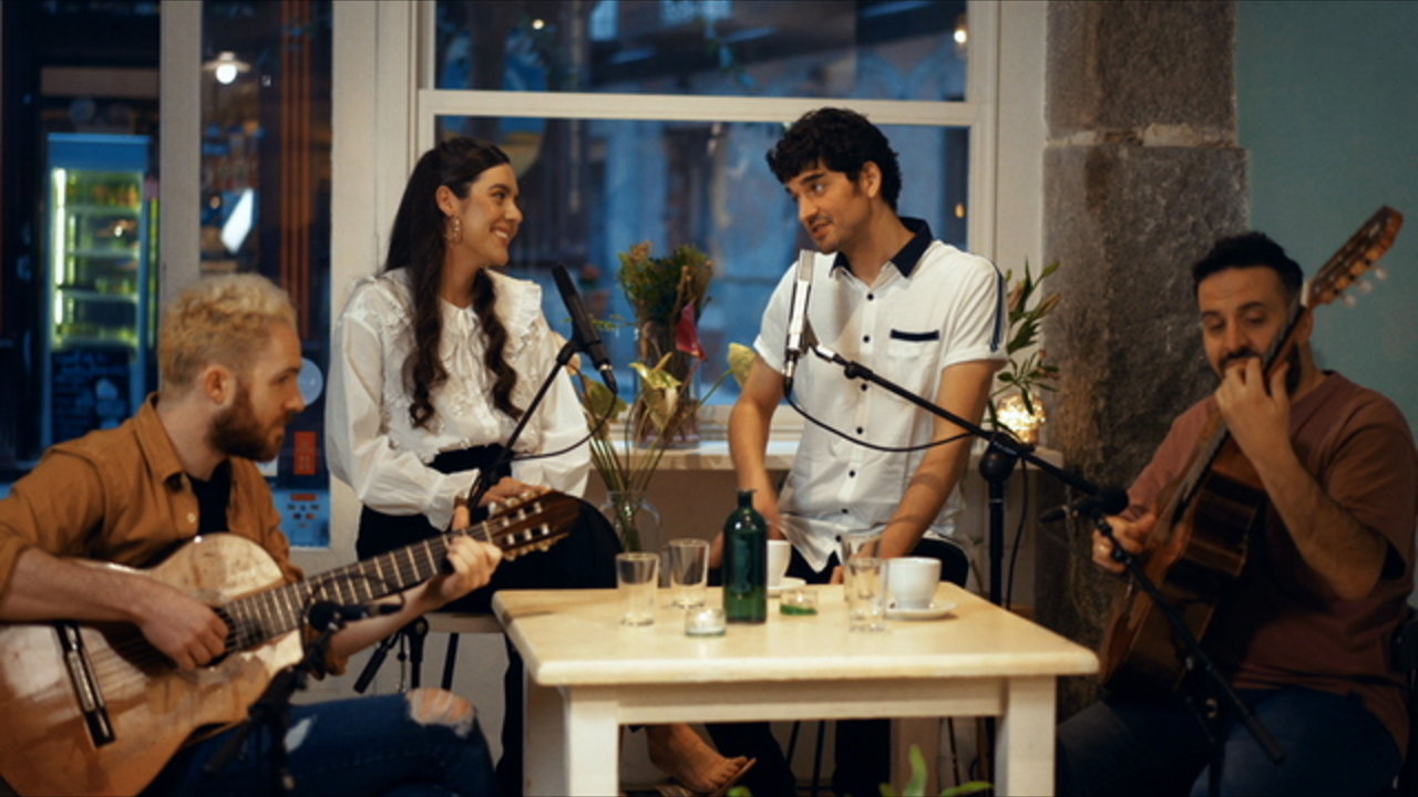 La Despedida (feat. Valeria Castro)