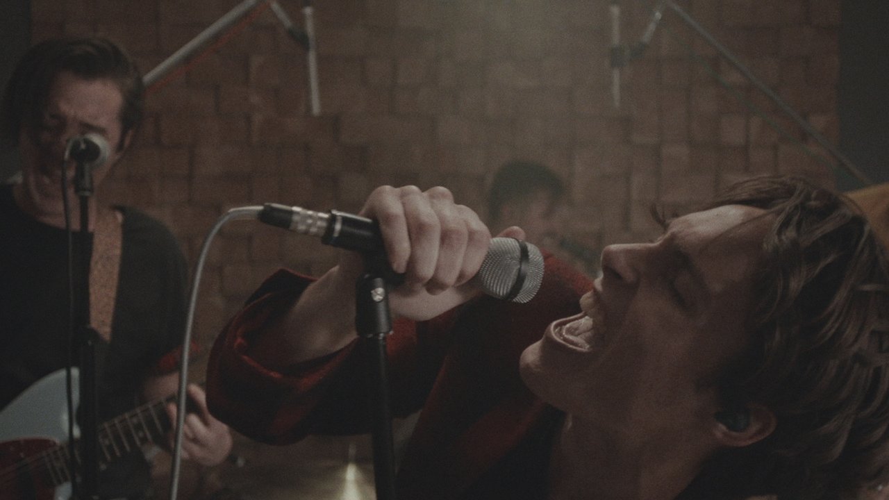 I'm Not Ok (Live Off The Floor)