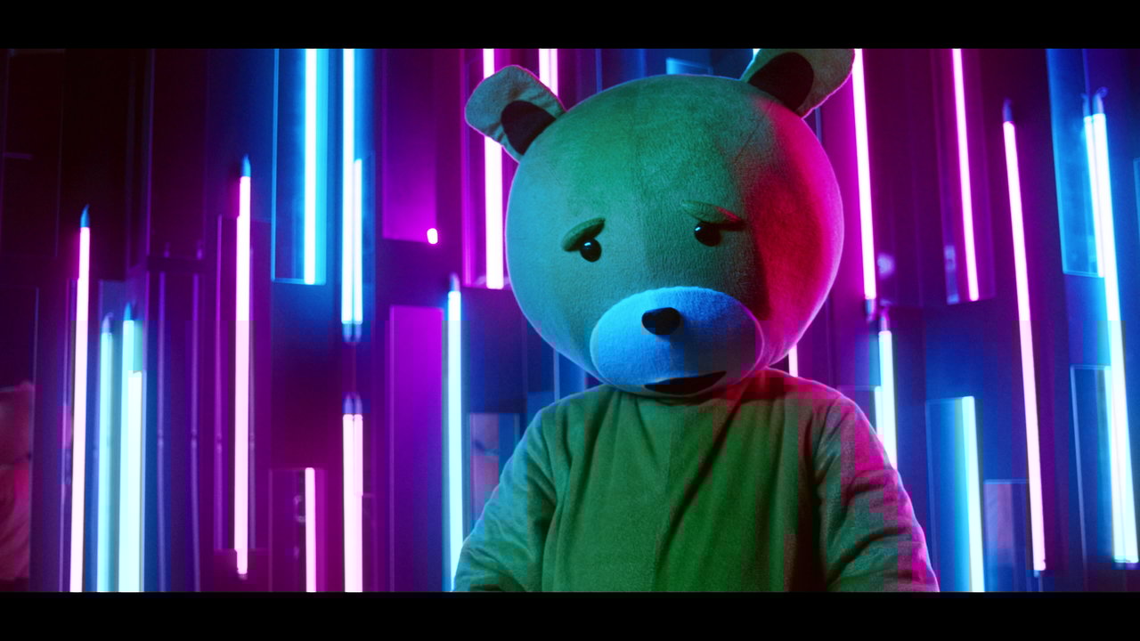 Bisous (Official Video)