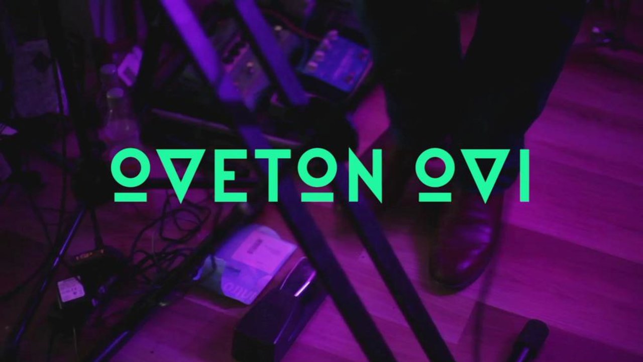Oveton ovi