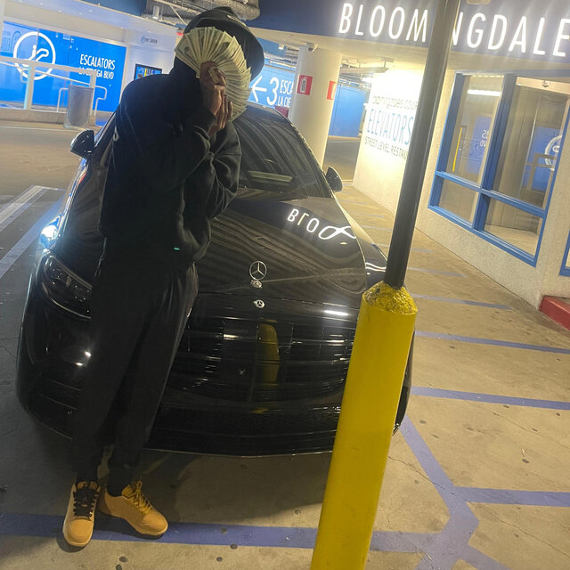 Dumbass (feat. Jxncydalohk)