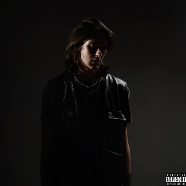 Не вспоминаю их (Prod. By vlonekrystalll)