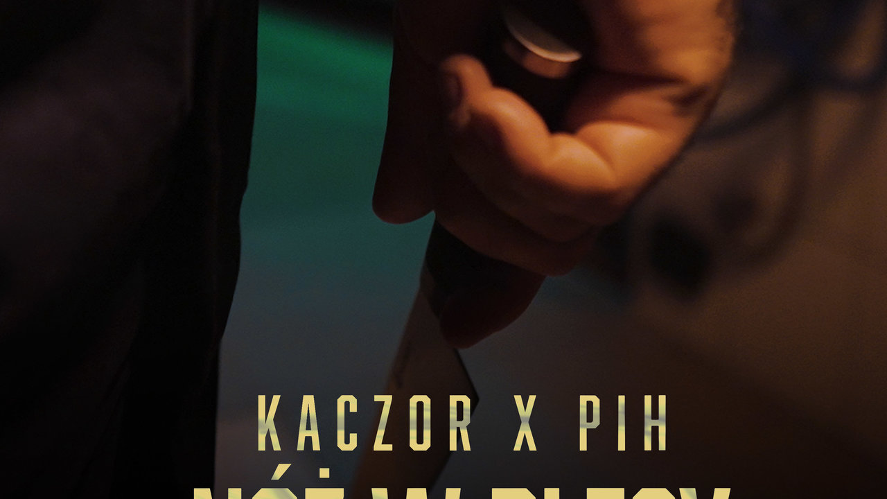 Nóż w plecy