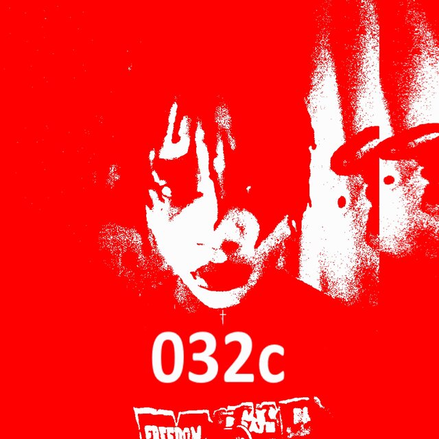 032c