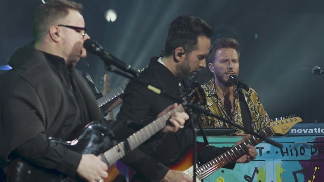 Mientes Tan Bien (4 Latidos Tour - En Vivo)