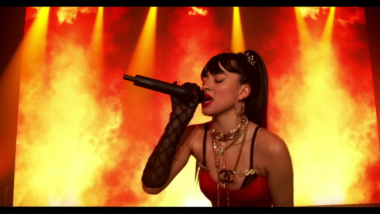 Muero Contigo (Live)