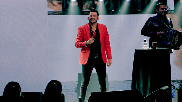 Hasta la Miel Amarga (En Vivo)