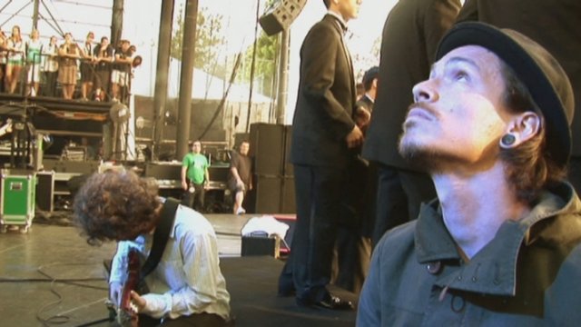 United States (from Look Alive (Live))