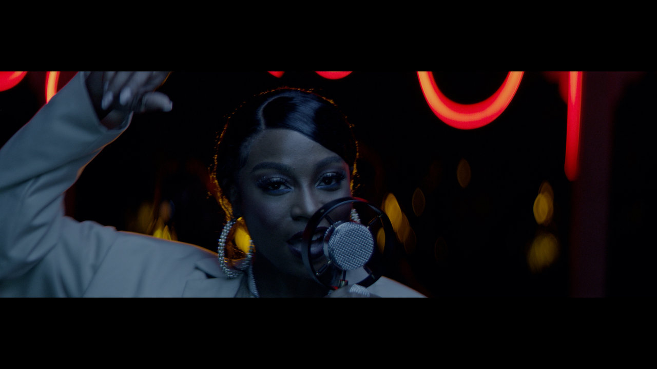 Otra Noche (Official Video)