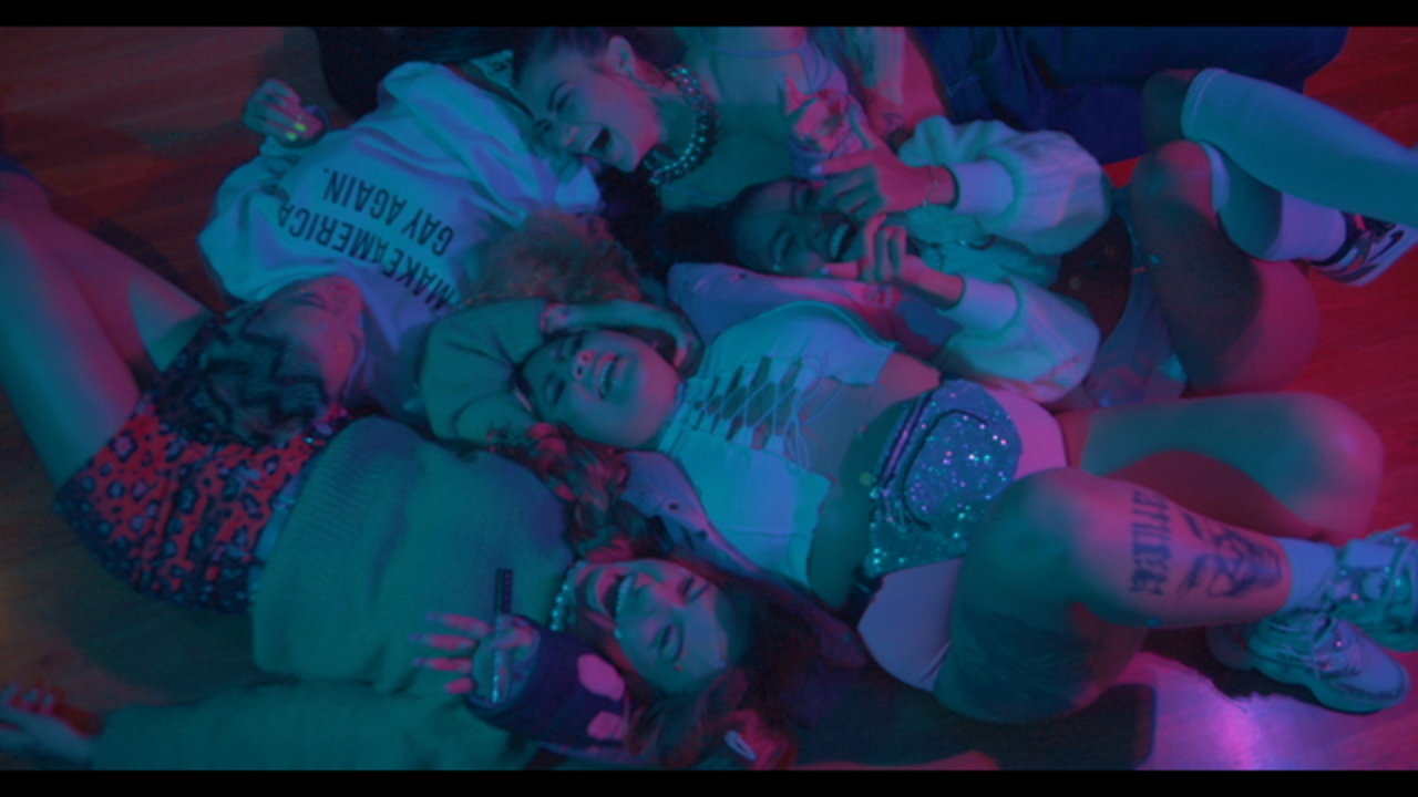 JANTA (feat. Lili AM, Mariana Mello e Gabz)