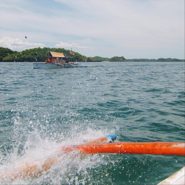 KULANG ANG SANDALI