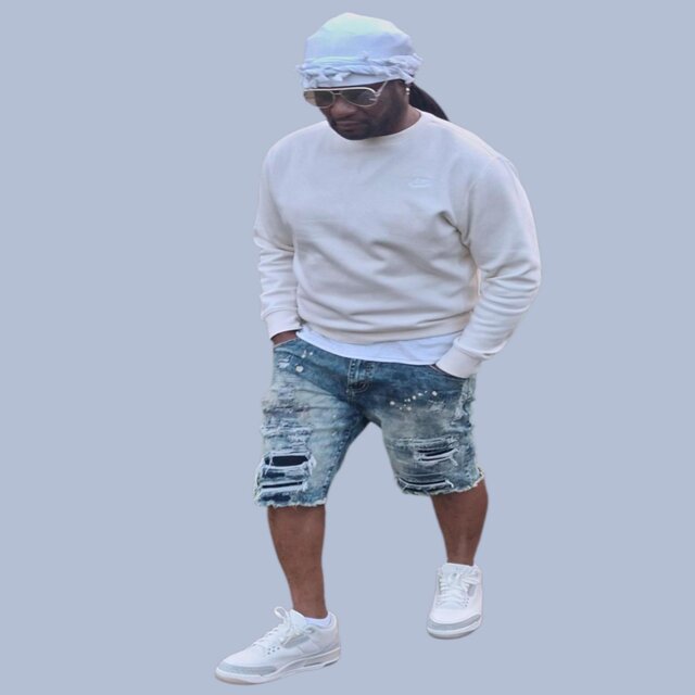 I'M NOT PLAYING (Radio Edit)