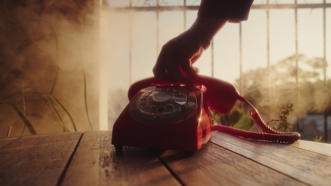 Telephone (Visualiser)