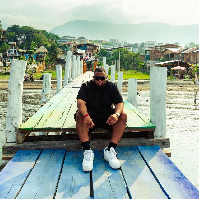 Cover art for album DIAMANTE by Gordo