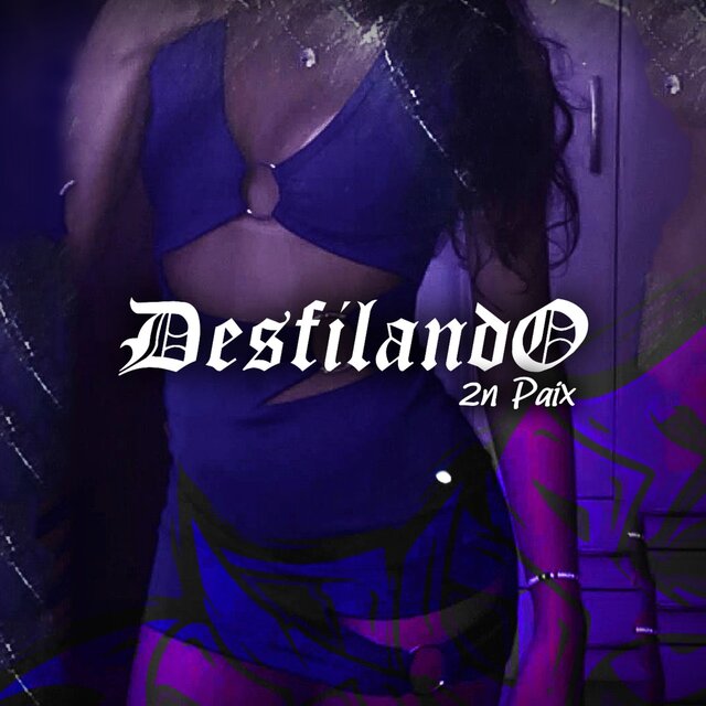 Desfilando